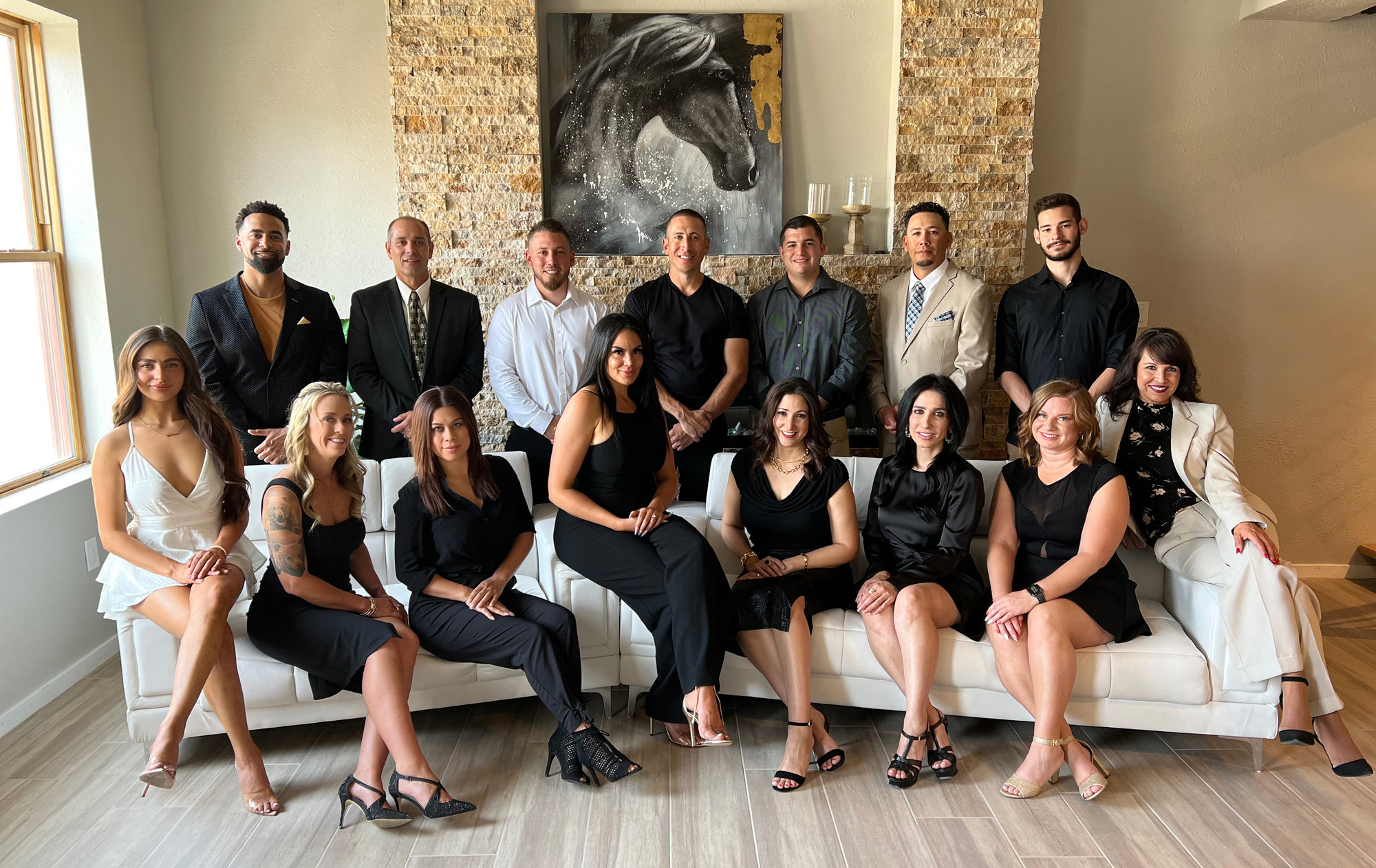 A group photo of real estate agent from Medina Real Estate